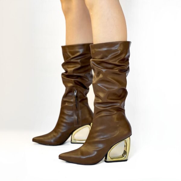 892c9154 rust café 892C9154