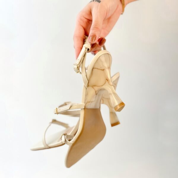 909M9276 (3) 909M9276