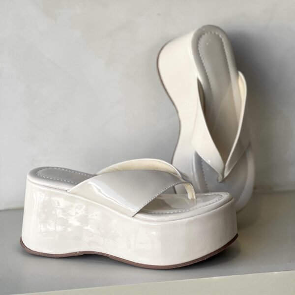 PLT9477 Verniz Off White (1) PLT9477