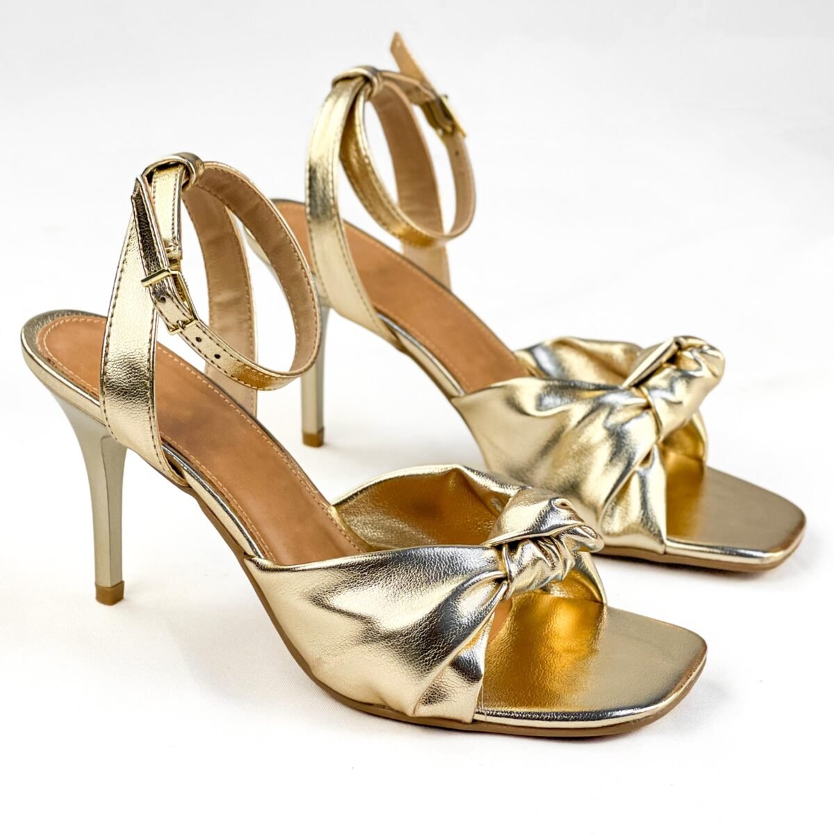 9479555 Chroma Champagne (2) 9479555
