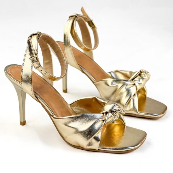 9479555 Chroma Champagne (2) 9479555