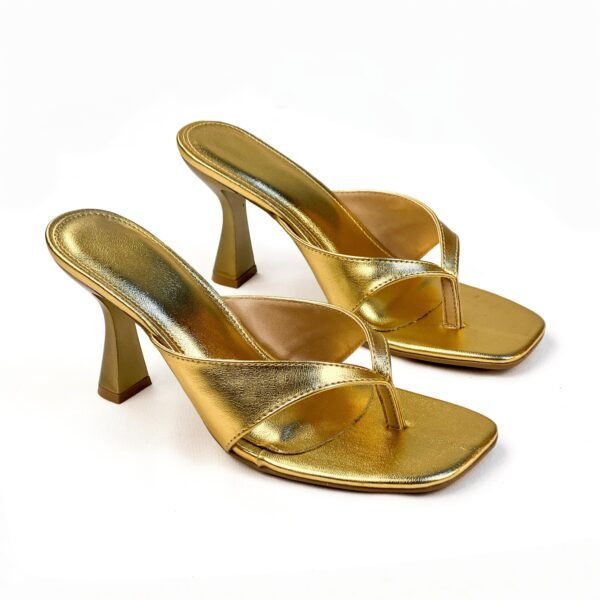 8339467Chroma New Gold (2) 8339467