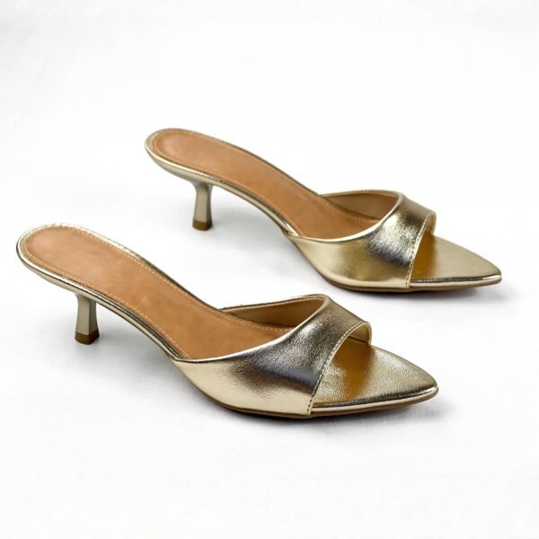 9519494 Chroma Champagne (2) 9519494
